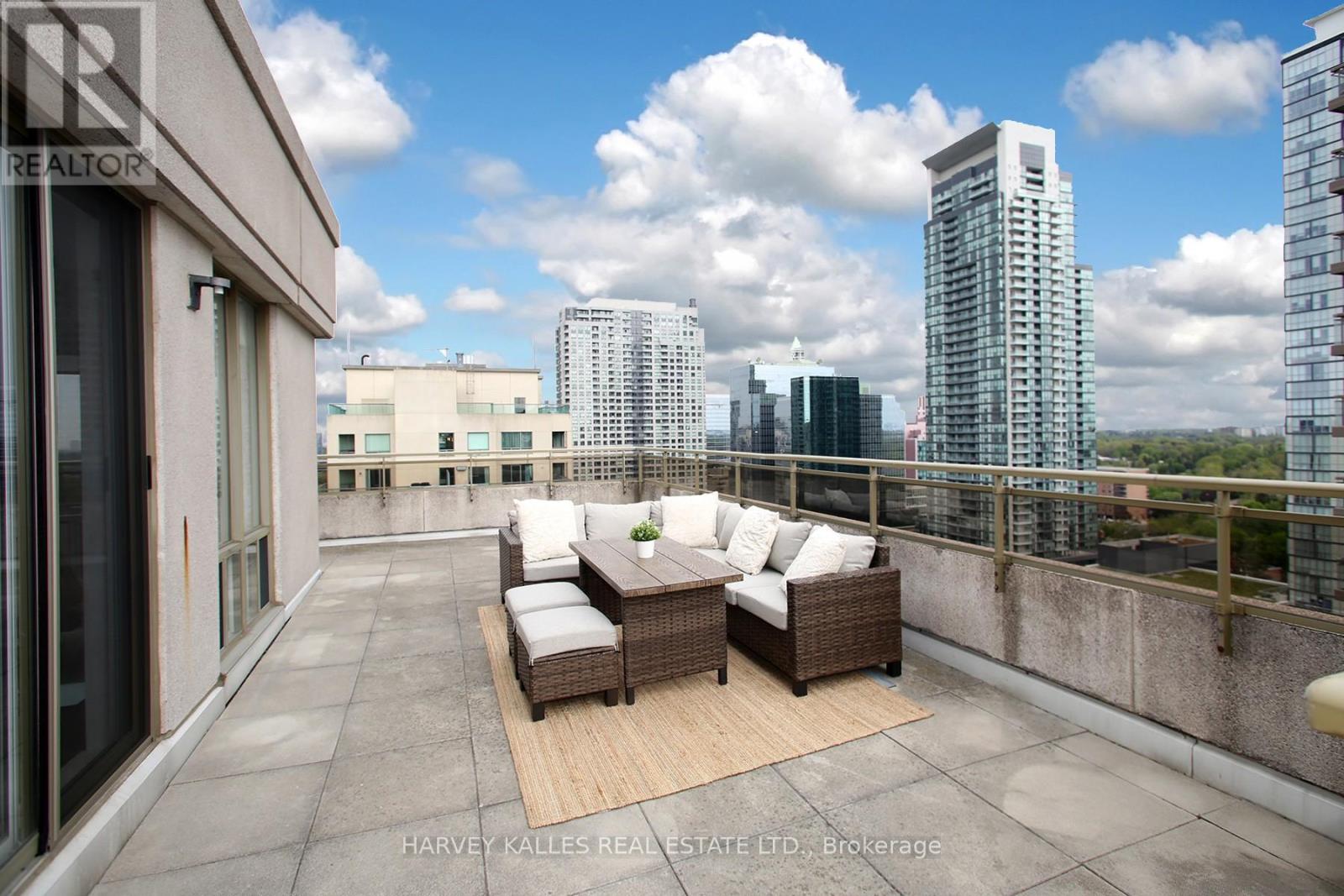 Uph07 - 256 Doris Avenue, Toronto, Ontario  M2N 6X8 - Photo 1 - C12181372