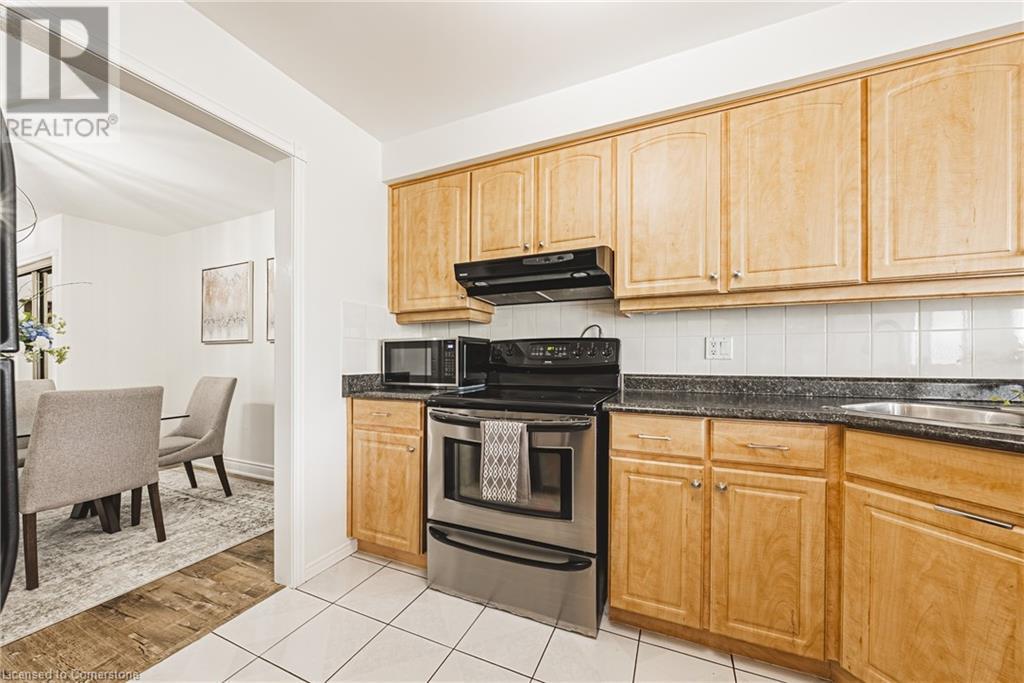 3050 Pinemeadow Drive Unit# 30, Burlington, Ontario  L7M 3X5 - Photo 14 - 40738242