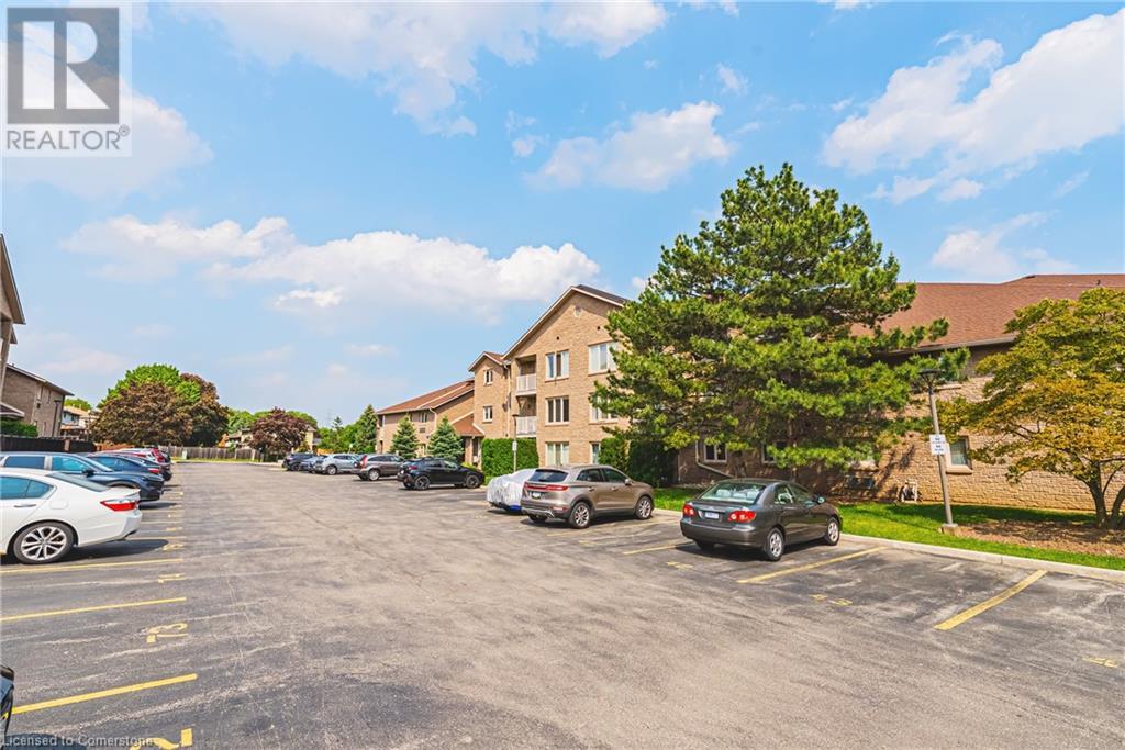 3050 Pinemeadow Drive Unit# 30, Burlington, Ontario  L7M 3X5 - Photo 33 - 40738242