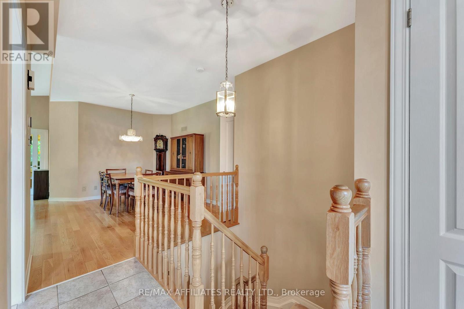 53 Bunting Lane, Ottawa, Ontario  K2M 2P5 - Photo 7 - X12200881