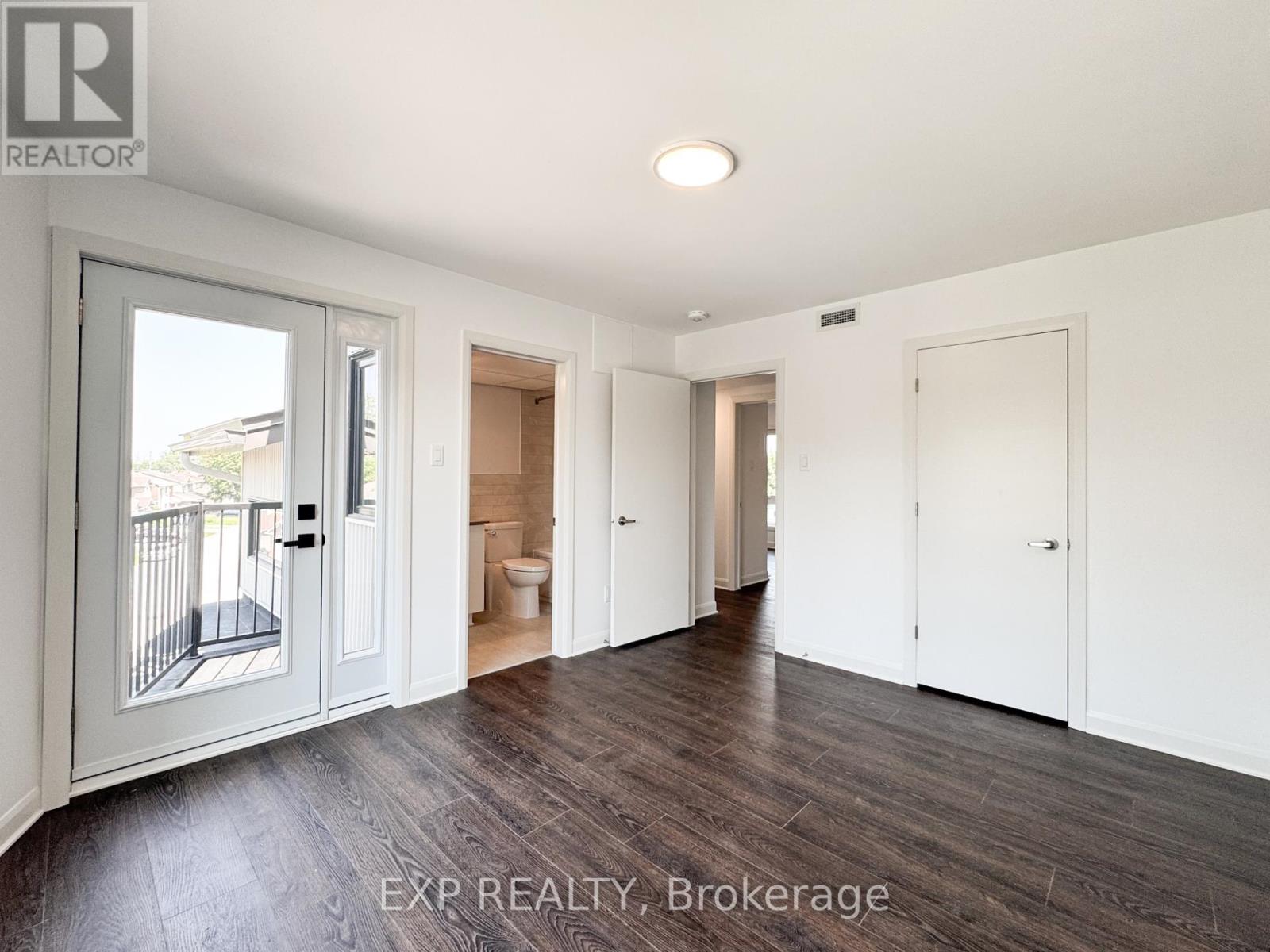 E - 25 Fair Oaks Crescent, Ottawa, Ontario  K2G 4W6 - Photo 13 - X12200890