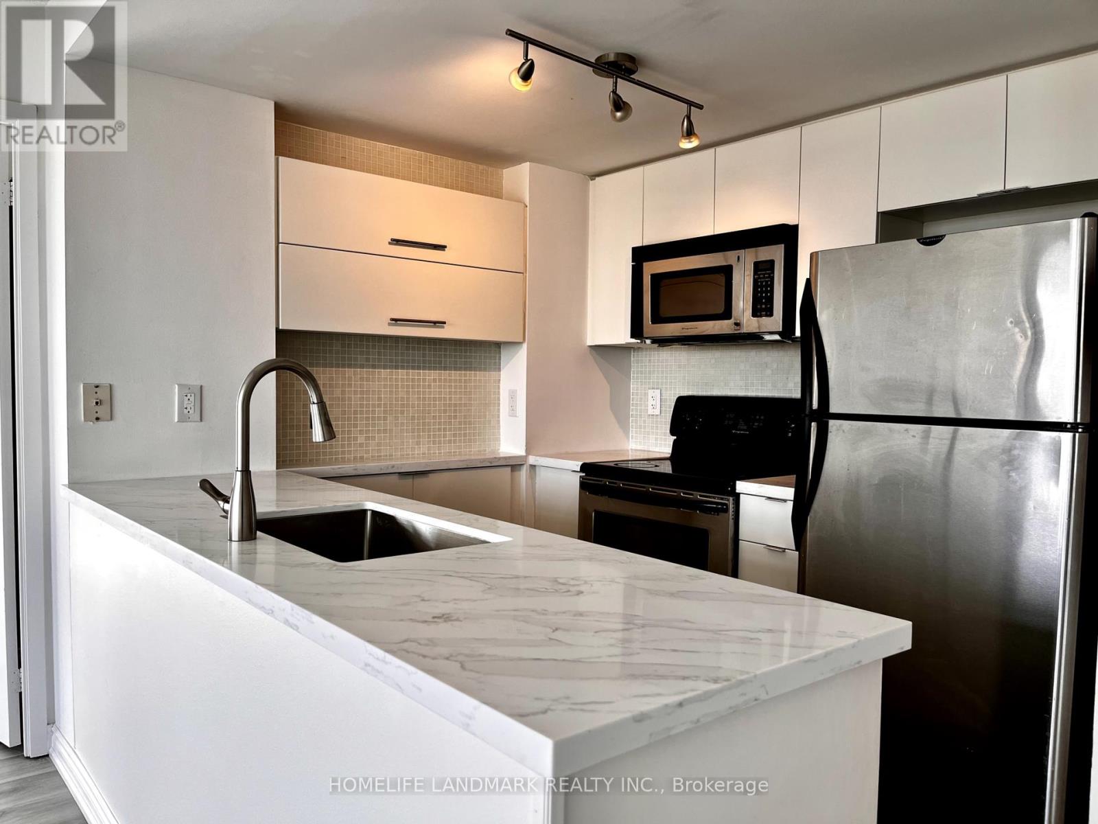 912 - 15 Fort York Boulevard, Toronto, Ontario  M5V 3Y4 - Photo 2 - C12200865