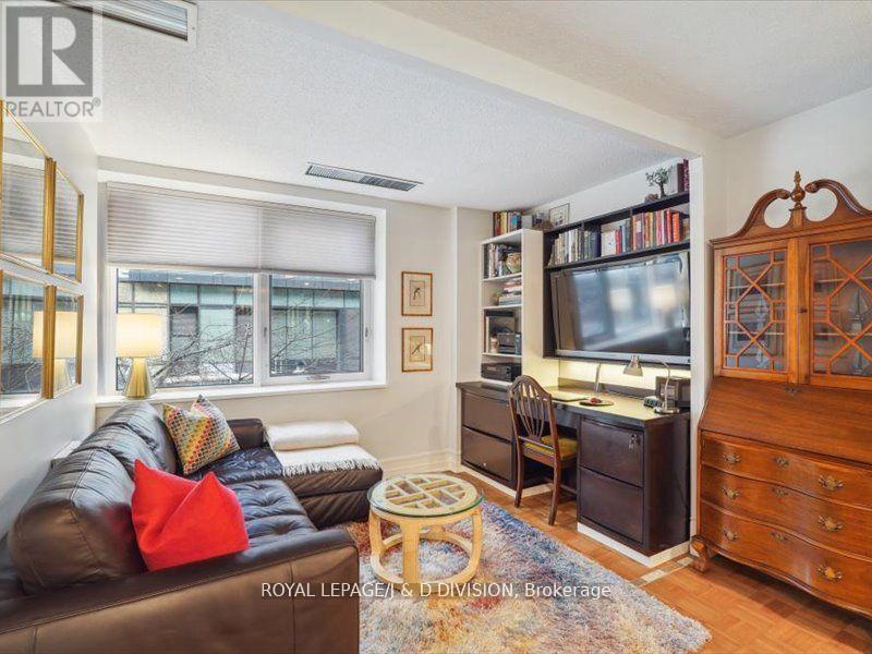 204 - 55 Lombard Street, Toronto, Ontario  M5C 2R7 - Photo 16 - C12200866