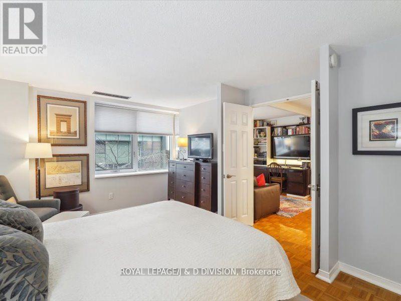 204 - 55 Lombard Street, Toronto, Ontario  M5C 2R7 - Photo 19 - C12200866