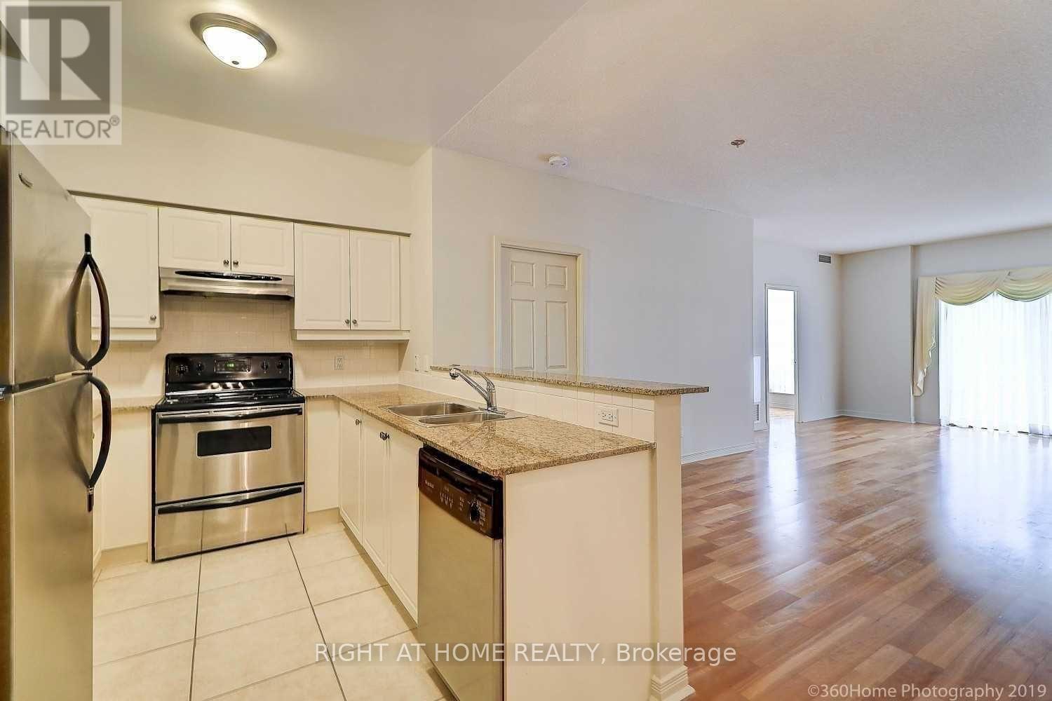 117 - 455 Rosewell Avenue, Toronto, Ontario  M4R 2H9 - Photo 3 - C12200895
