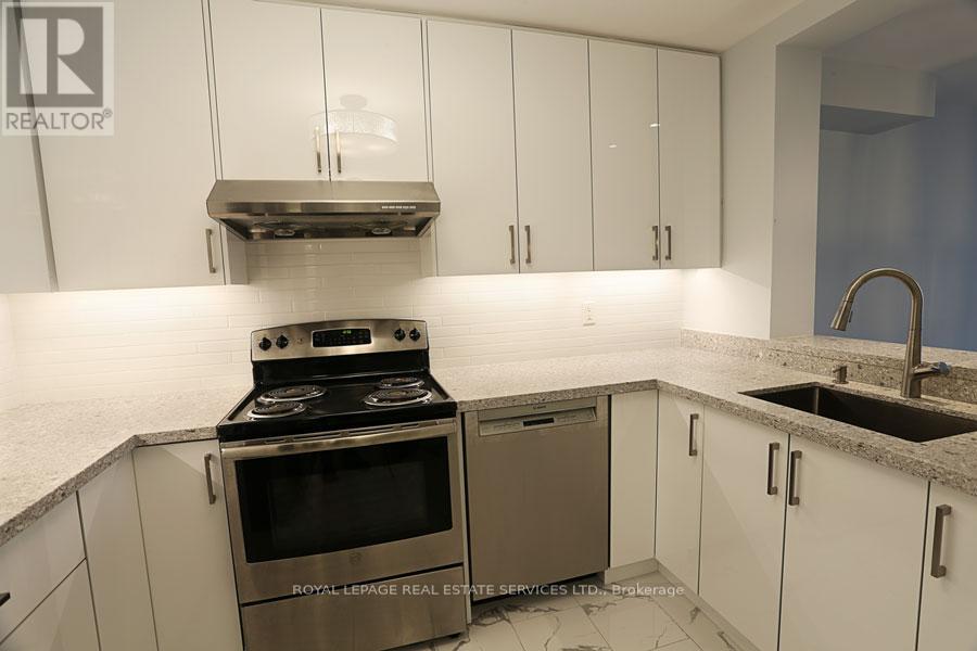 1204 - 100 Upper Madison Avenue, Toronto, Ontario  M2N 6M4 - Photo 8 - C12200912