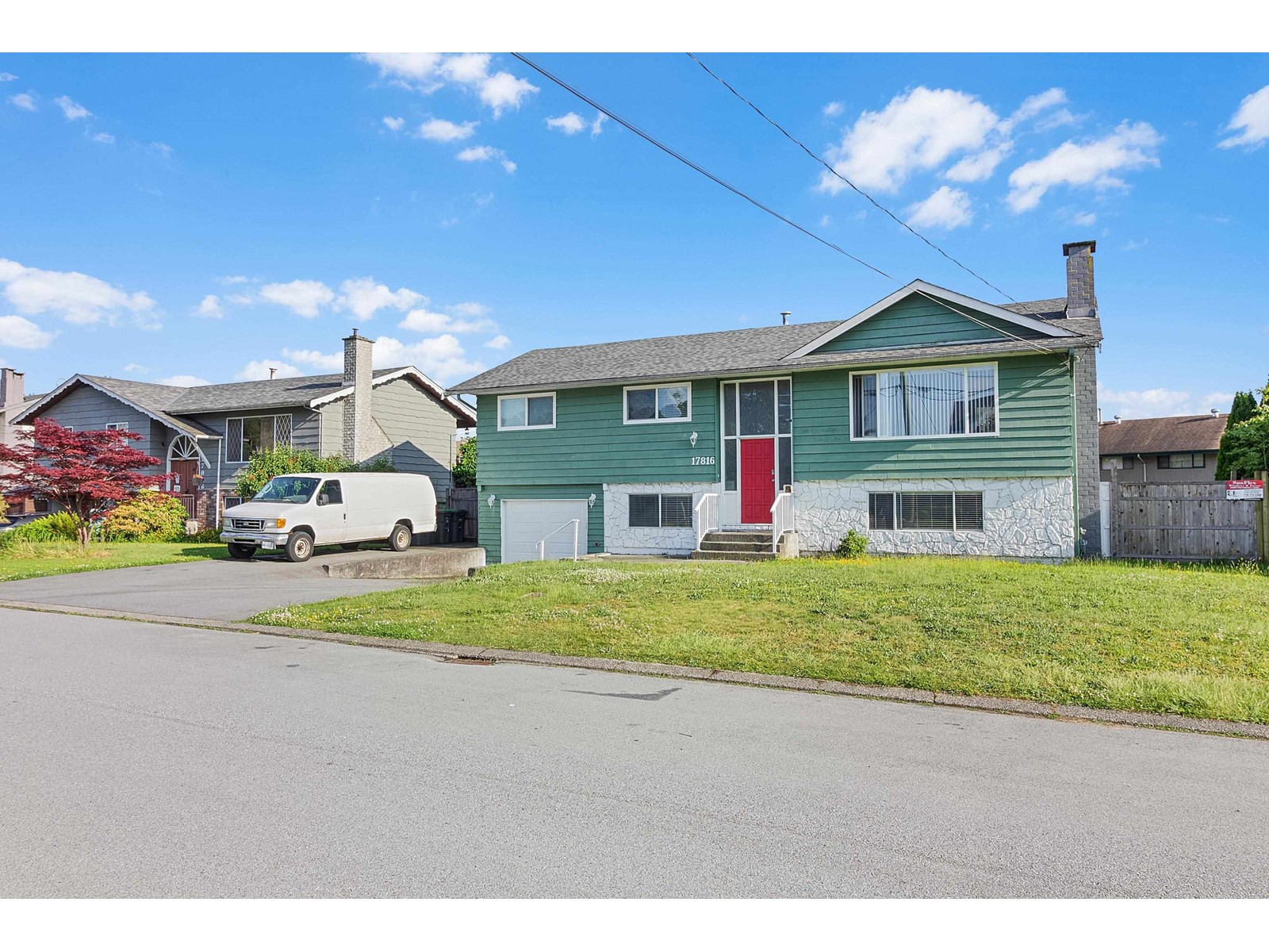 17816 59 Avenue, Surrey, British Columbia  V3S 1P5 - Photo 2 - R3010335