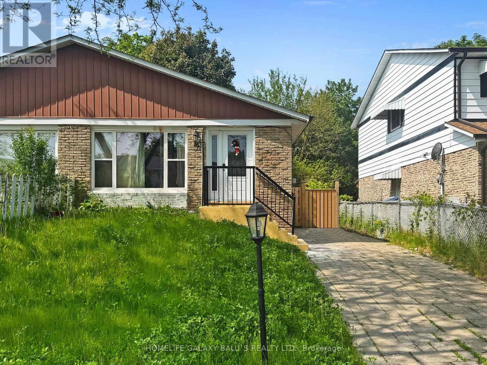 76 Lowry Square, Toronto (Malvern), Ontario  M1B 1N6 - Photo 2 - E12200859