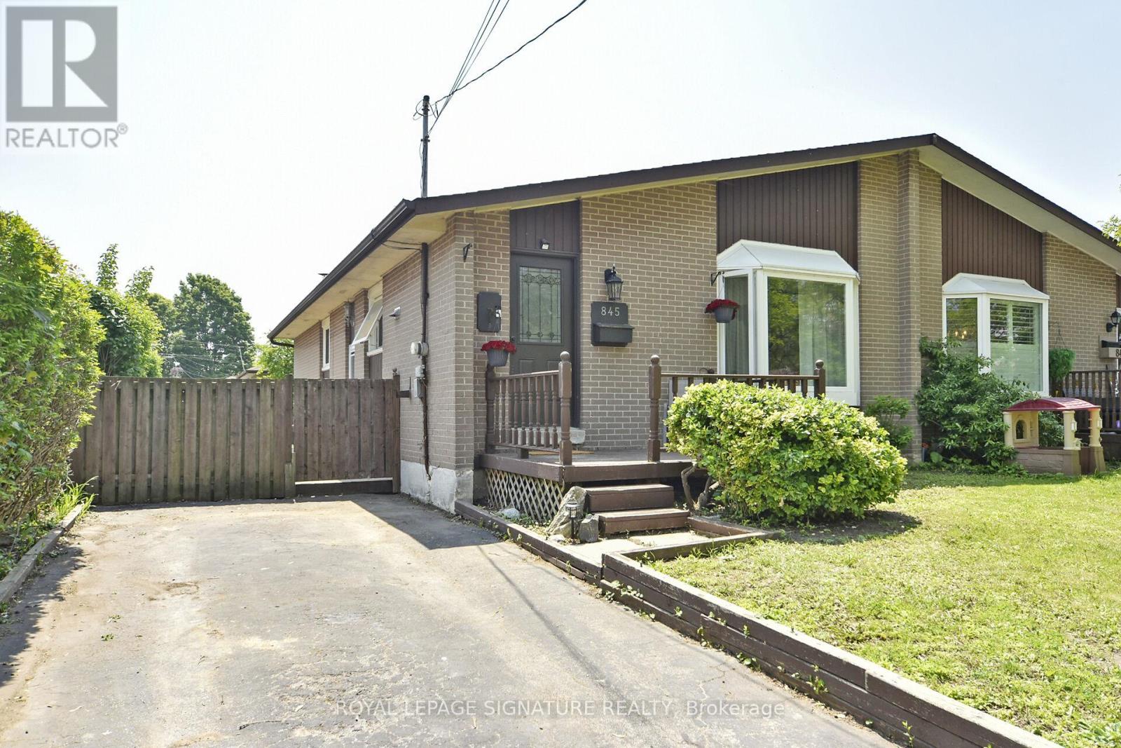 845 BREDA AVENUE, Pickering, Ontario