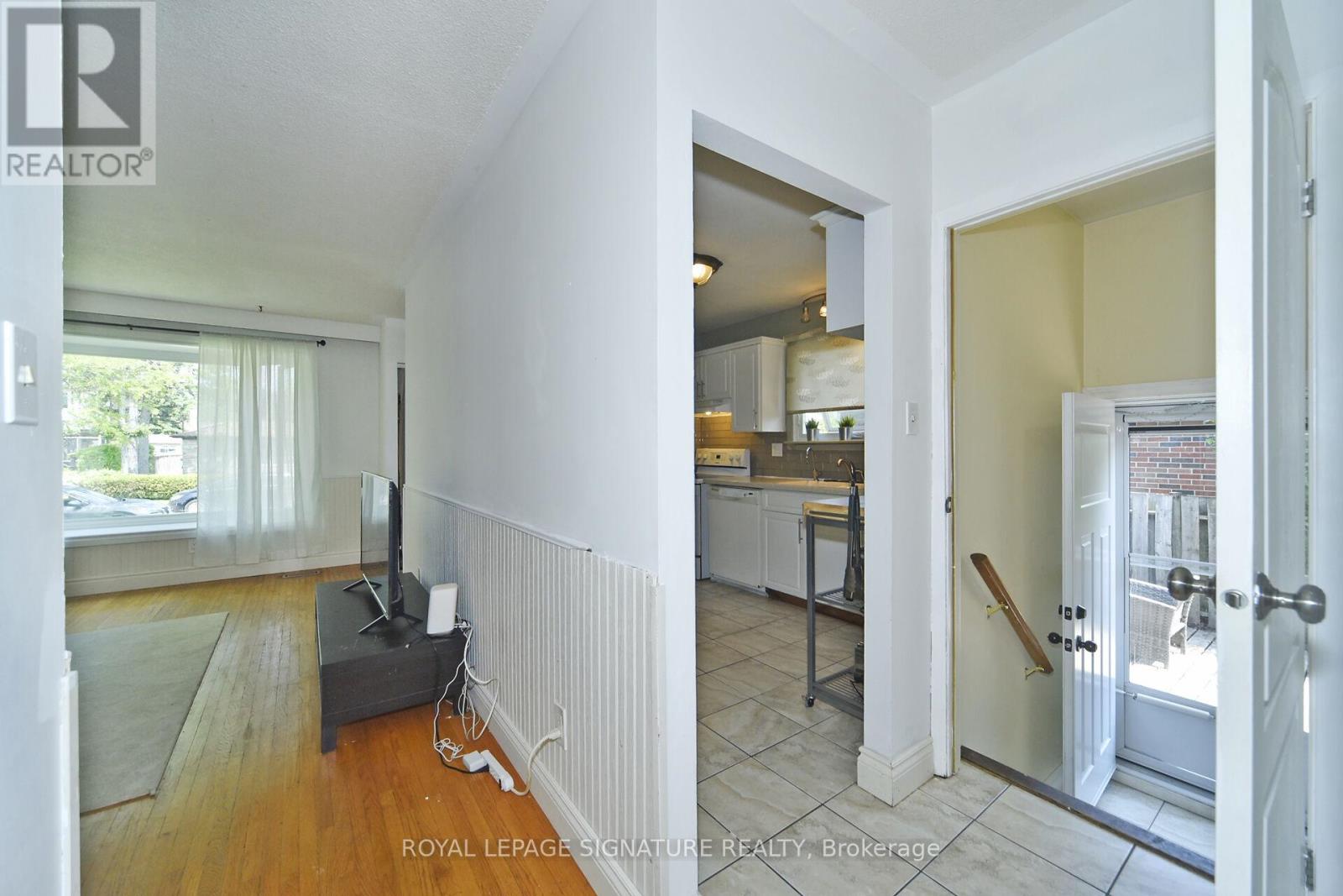 845 Breda Avenue, Pickering, Ontario  L1W 2K4 - Photo 15 - E12200899