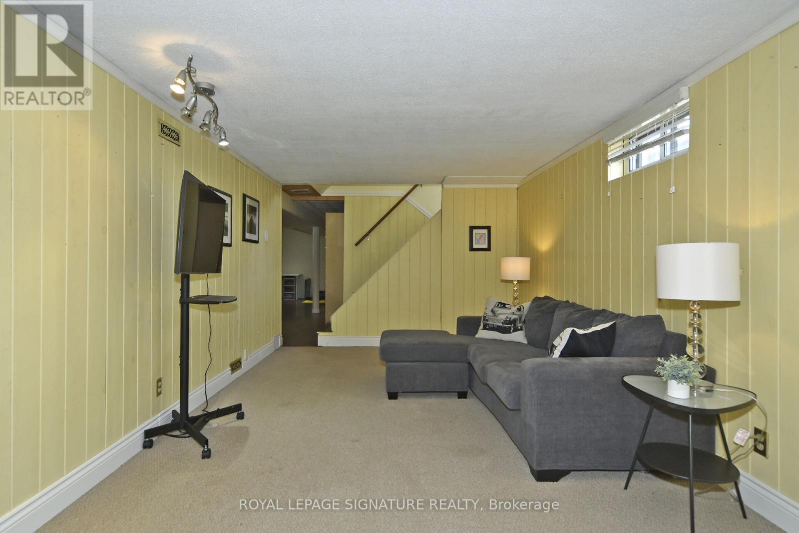 845 Breda Avenue, Pickering, Ontario  L1W 2K4 - Photo 28 - E12200899