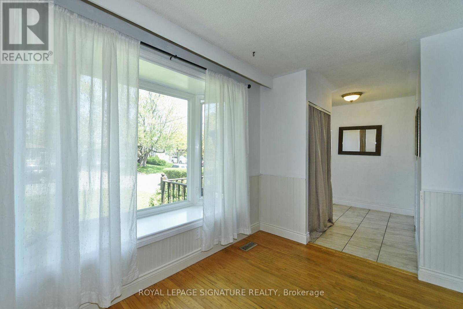 845 Breda Avenue, Pickering, Ontario  L1W 2K4 - Photo 7 - E12200899