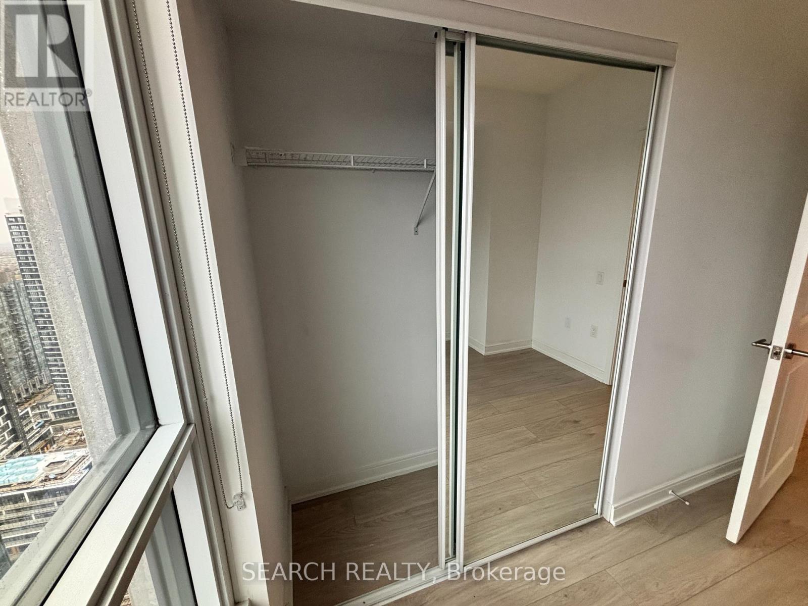 507 - 5105 Hurontario Street, Mississauga (Hurontario), Ontario  L4Z 0C9 - Photo 2 - W12198426