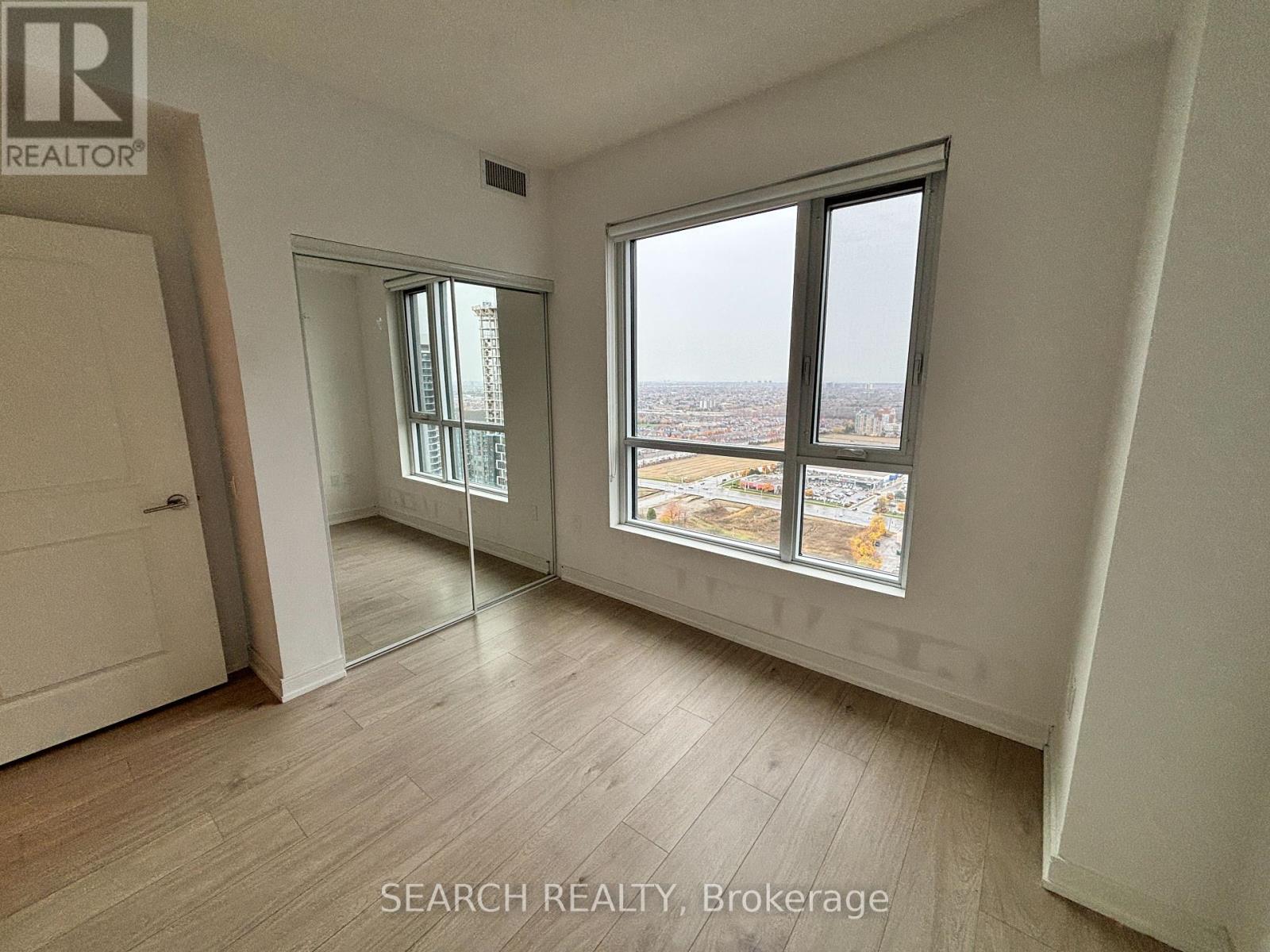 507 - 5105 Hurontario Street, Mississauga (Hurontario), Ontario  L4Z 0C9 - Photo 3 - W12198426