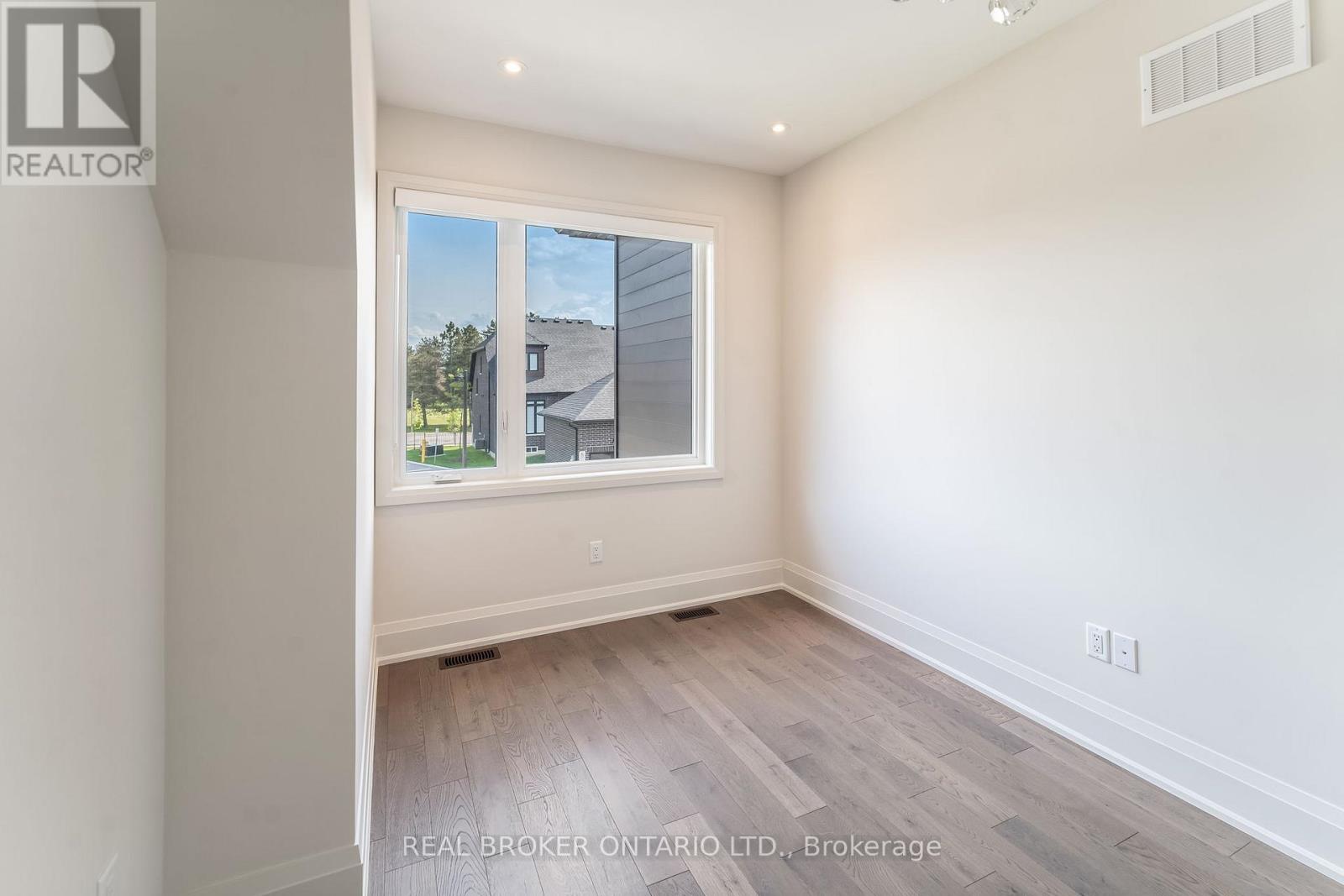 9 Vern Robertson Gate, Uxbridge, Ontario  L9P 0R9 - Photo 18 - N12200891