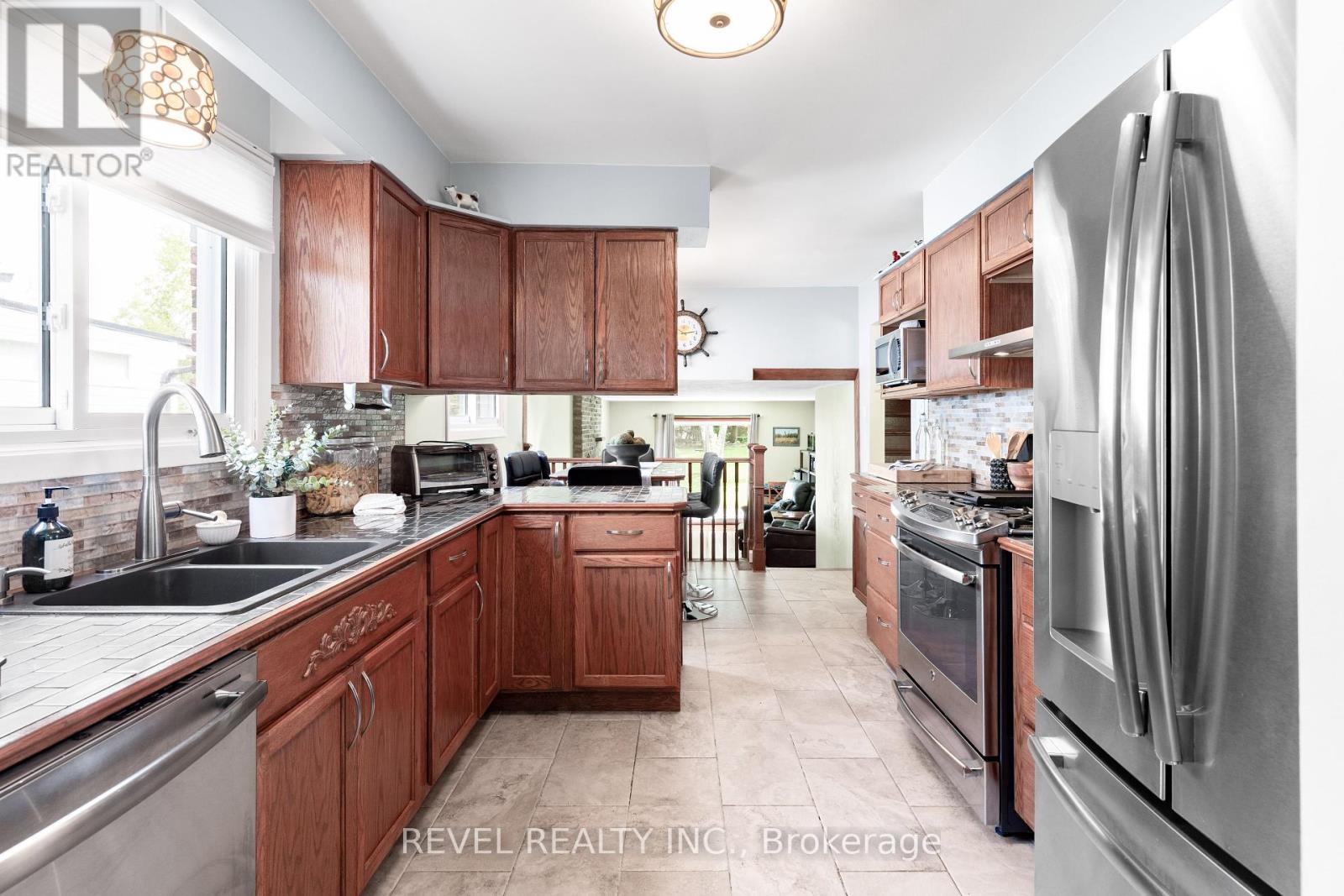 89 Pottinger Street, Kawartha Lakes, Ontario  K9V 3Y4 - Photo 15 - X12197774
