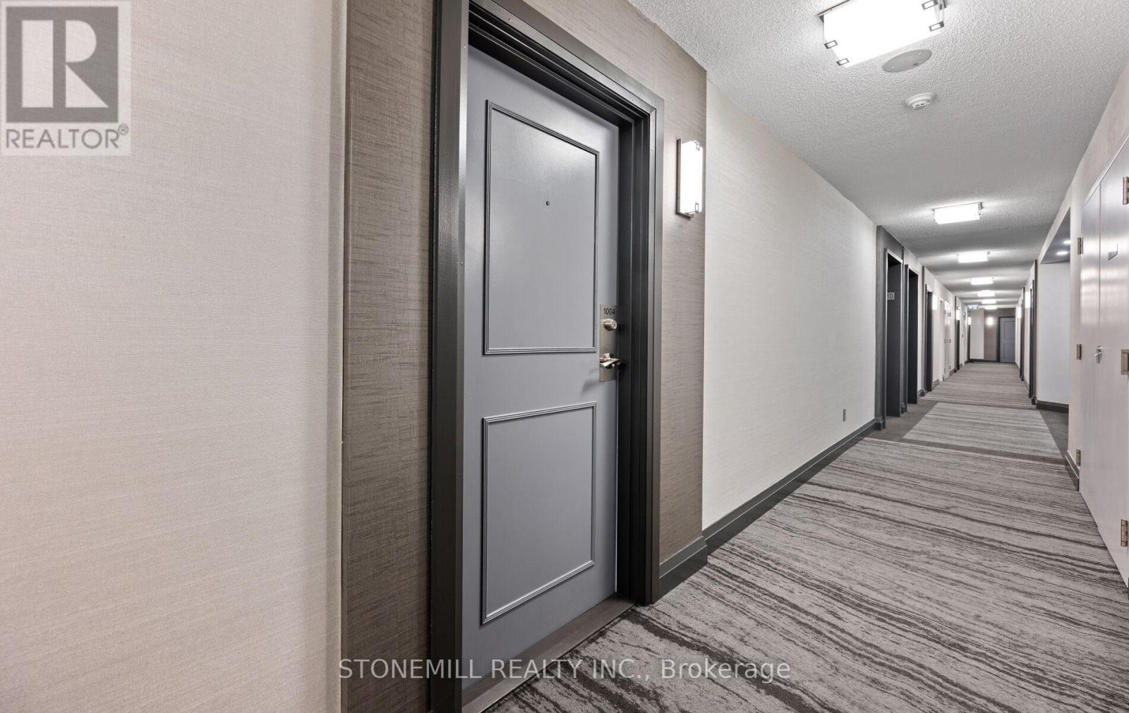 1004 - 1150 Parkwest Place, Mississauga, Ontario  L5E 3K4 - Photo 5 - W12162971