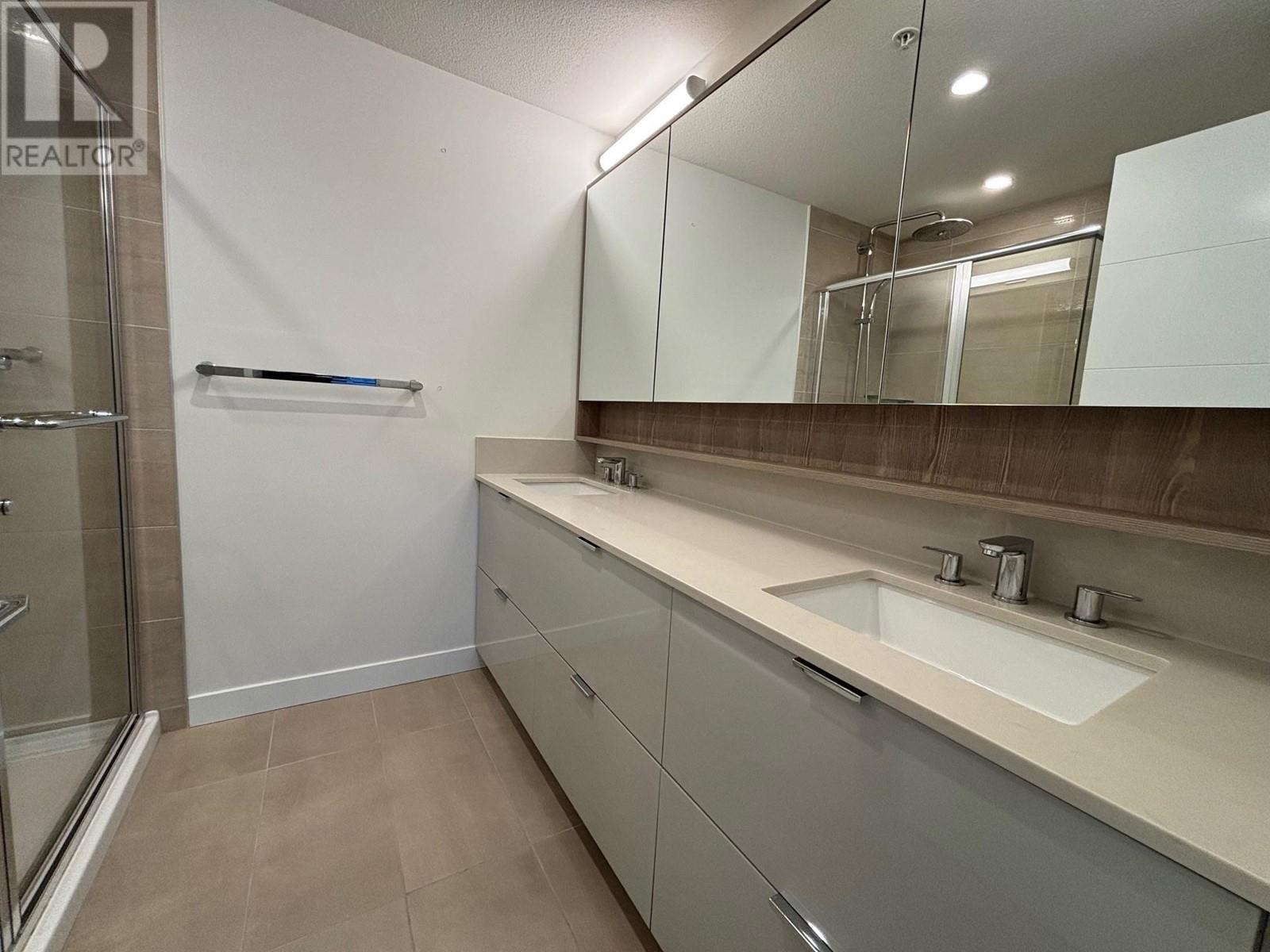 121 108 E 8th Street, North Vancouver, British Columbia  V7L 0H1 - Photo 14 - R3012146