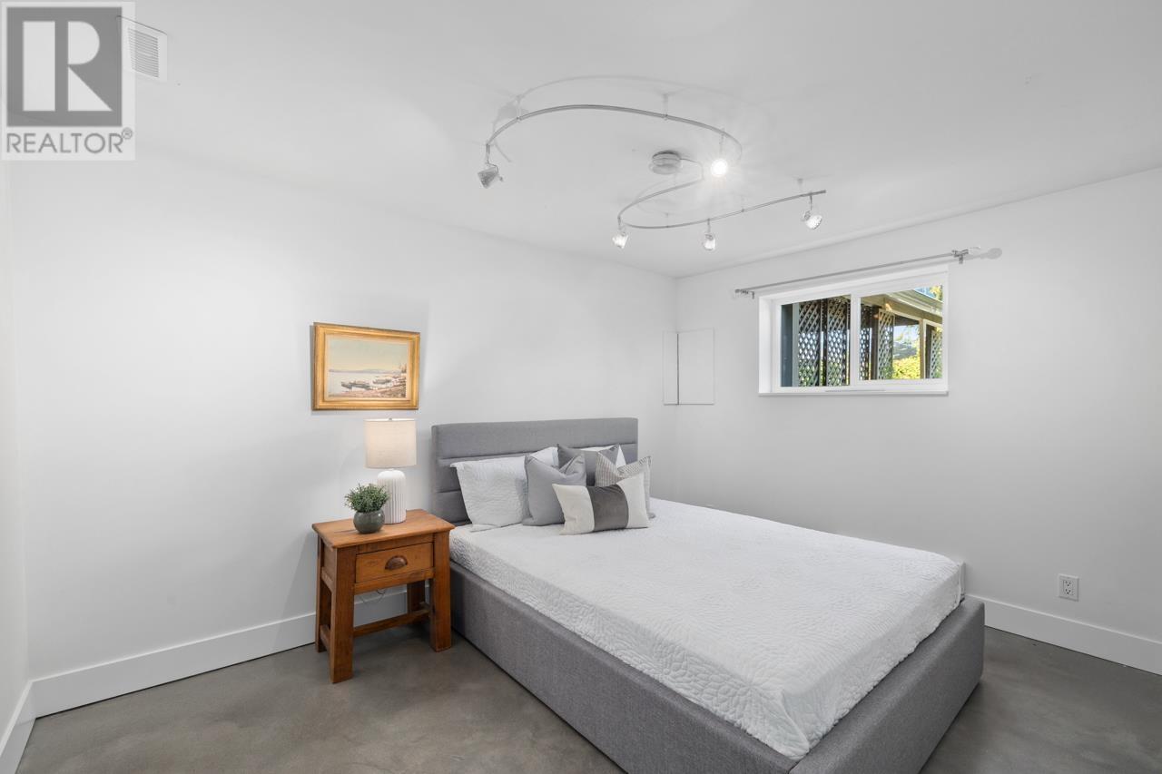 3219 Royal Avenue, North Vancouver, British Columbia  V7K 1Y7 - Photo 26 - R3010851
