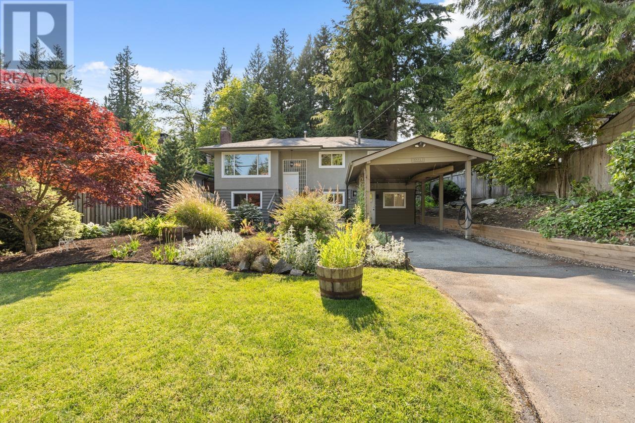 3219 Royal Avenue, North Vancouver, British Columbia  V7K 1Y7 - Photo 2 - R3010851