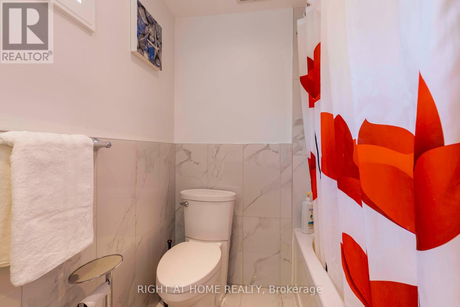 212 Lockhart Drive, St. Catharines, Ontario  L2T 1X1 - Photo 24 - X12200854