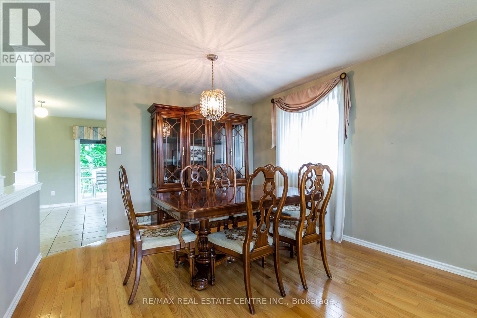 15 Bradbury Crescent, Brant, Ontario  N3L 4E1 - Photo 6 - X12200906