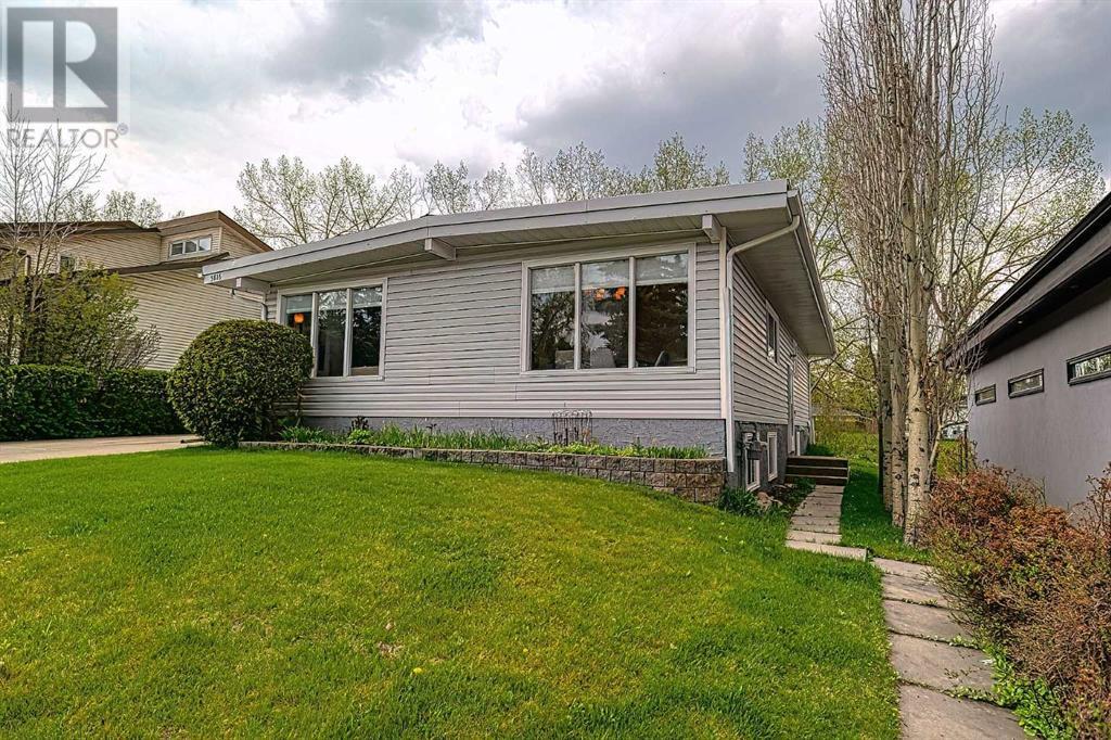 5816 Dalford Road Nw, Calgary, Alberta  T3A 1L2 - Photo 3 - A2221435