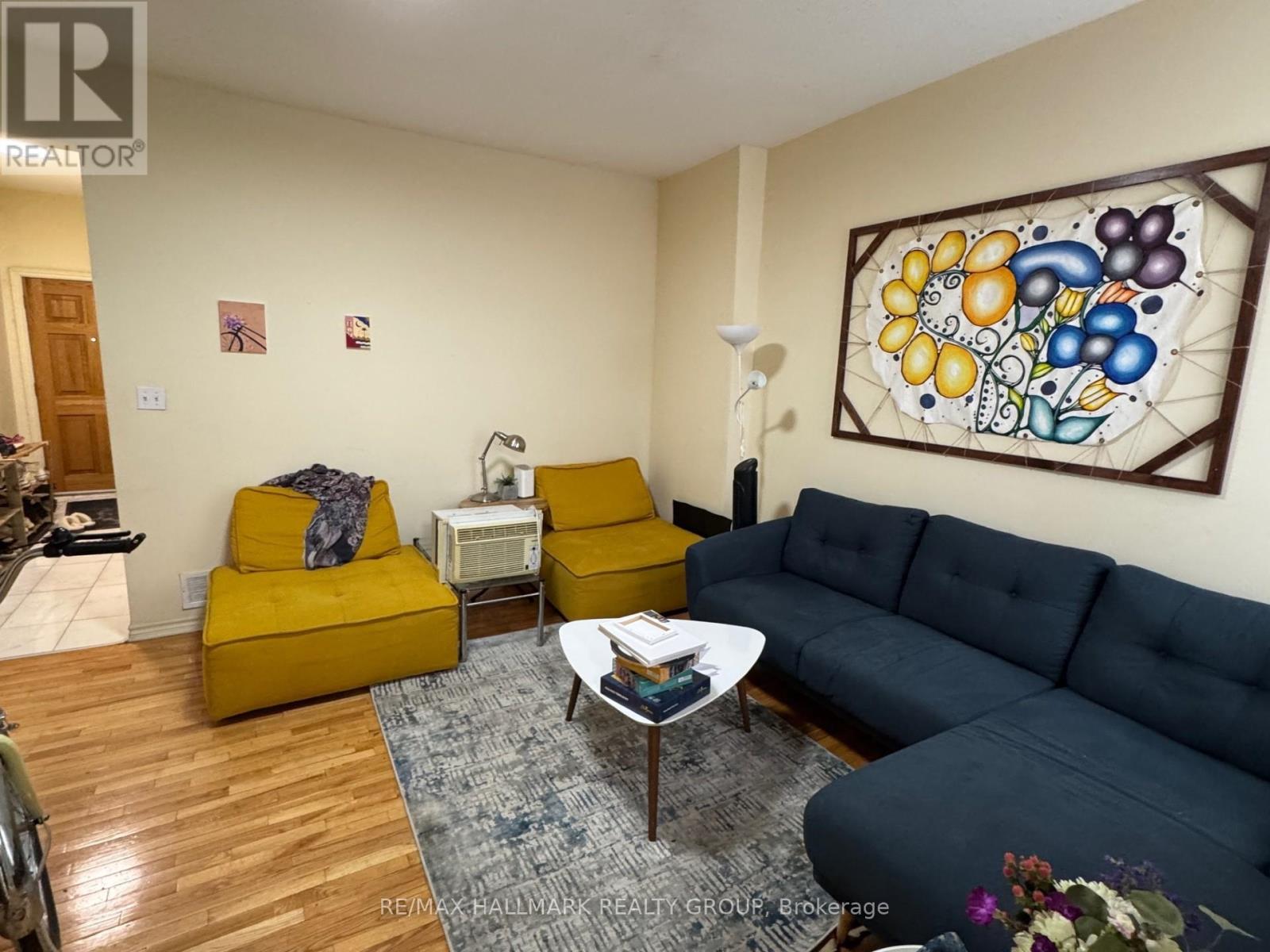 480 Cumberland Street, Ottawa, Ontario  K1N 7J9 - Photo 5 - X12200932