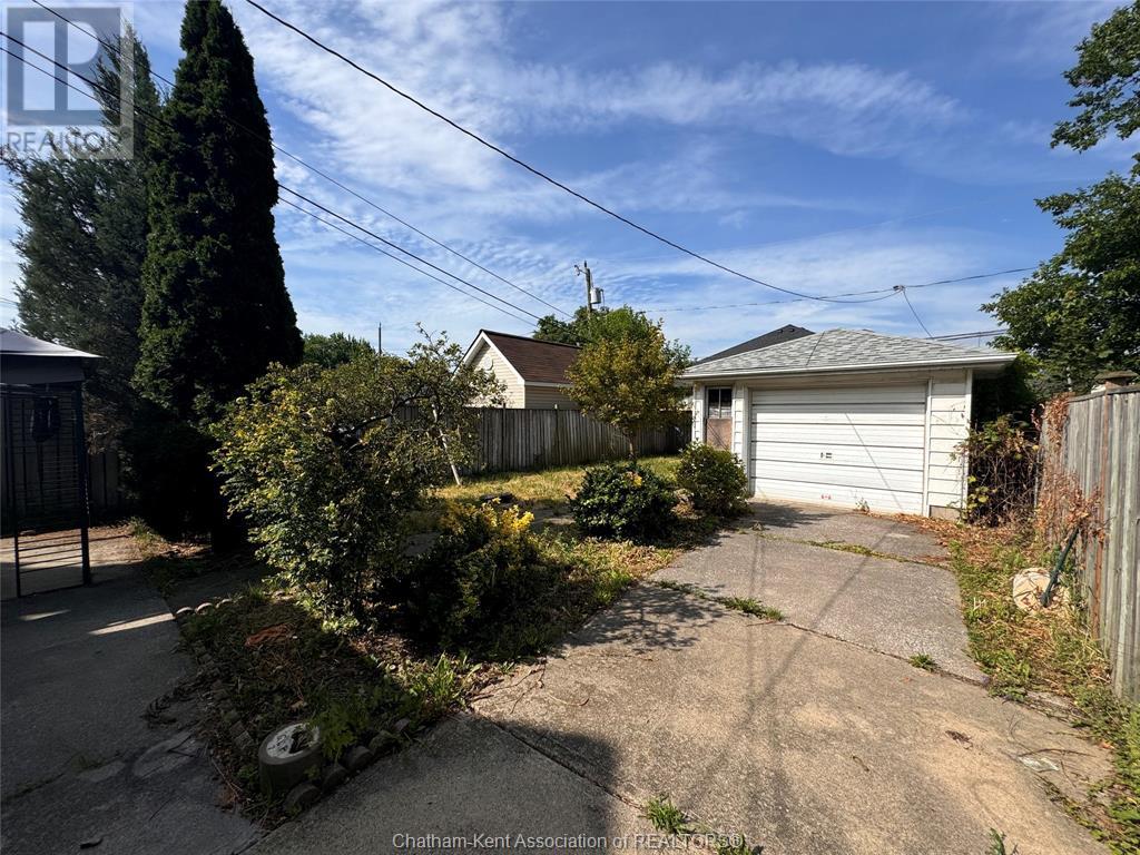 1773 Hall Avenue, Windsor, Ontario  N8W 2L5 - Photo 4 - 25014303