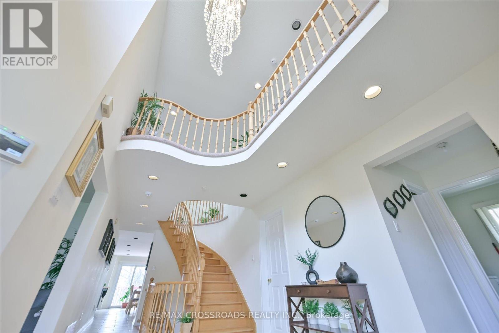 6 Glenheather Terrace, Toronto, Ontario  M1B 5H2 - Photo 2 - E12200933
