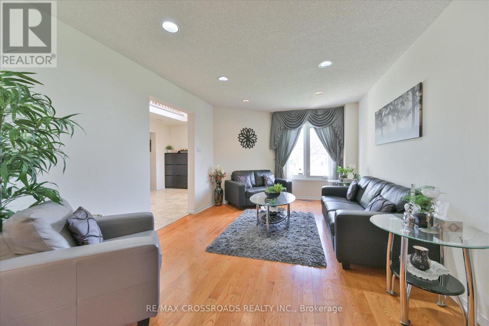 6 Glenheather Terrace, Toronto, Ontario  M1B 5H2 - Photo 8 - E12200933