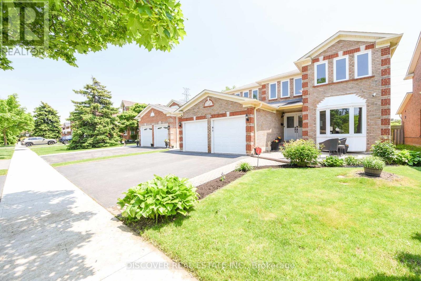 2594 AMBERCROFT TRAIL, Mississauga, Ontario