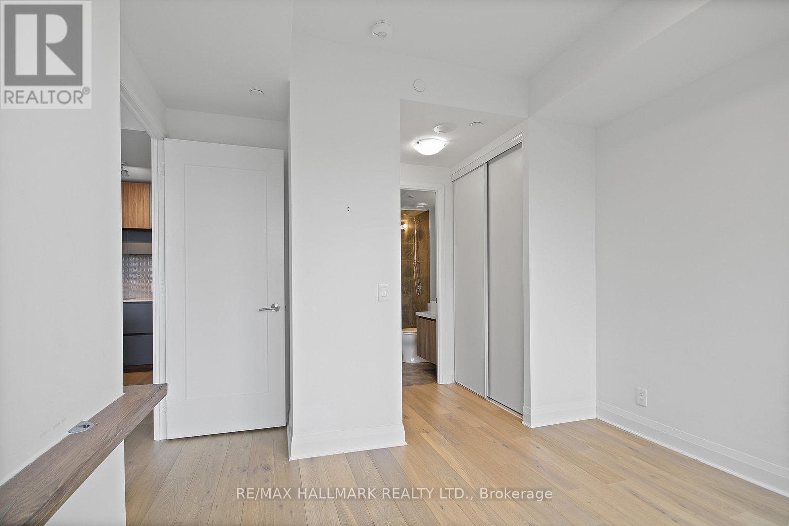 403 - 151 Avenue Road, Toronto, Ontario  M5R 2H7 - Photo 15 - C12200756