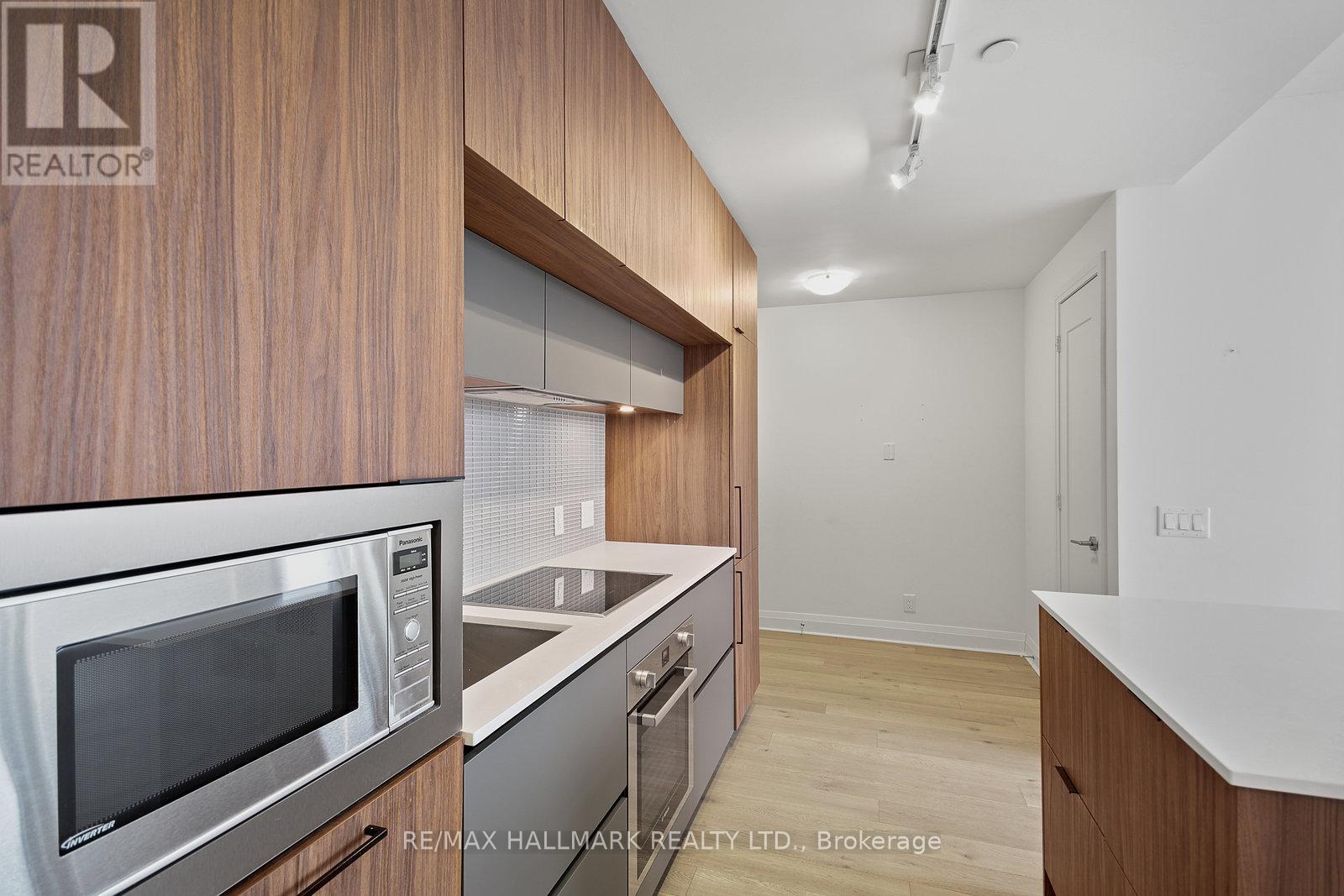403 - 151 Avenue Road, Toronto, Ontario  M5R 2H7 - Photo 7 - C12200756