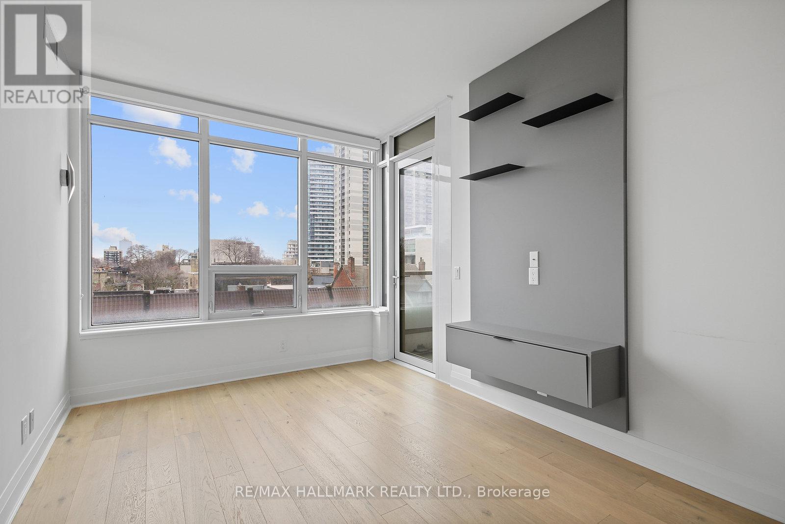 403 - 151 Avenue Road, Toronto, Ontario  M5R 2H7 - Photo 8 - C12200756