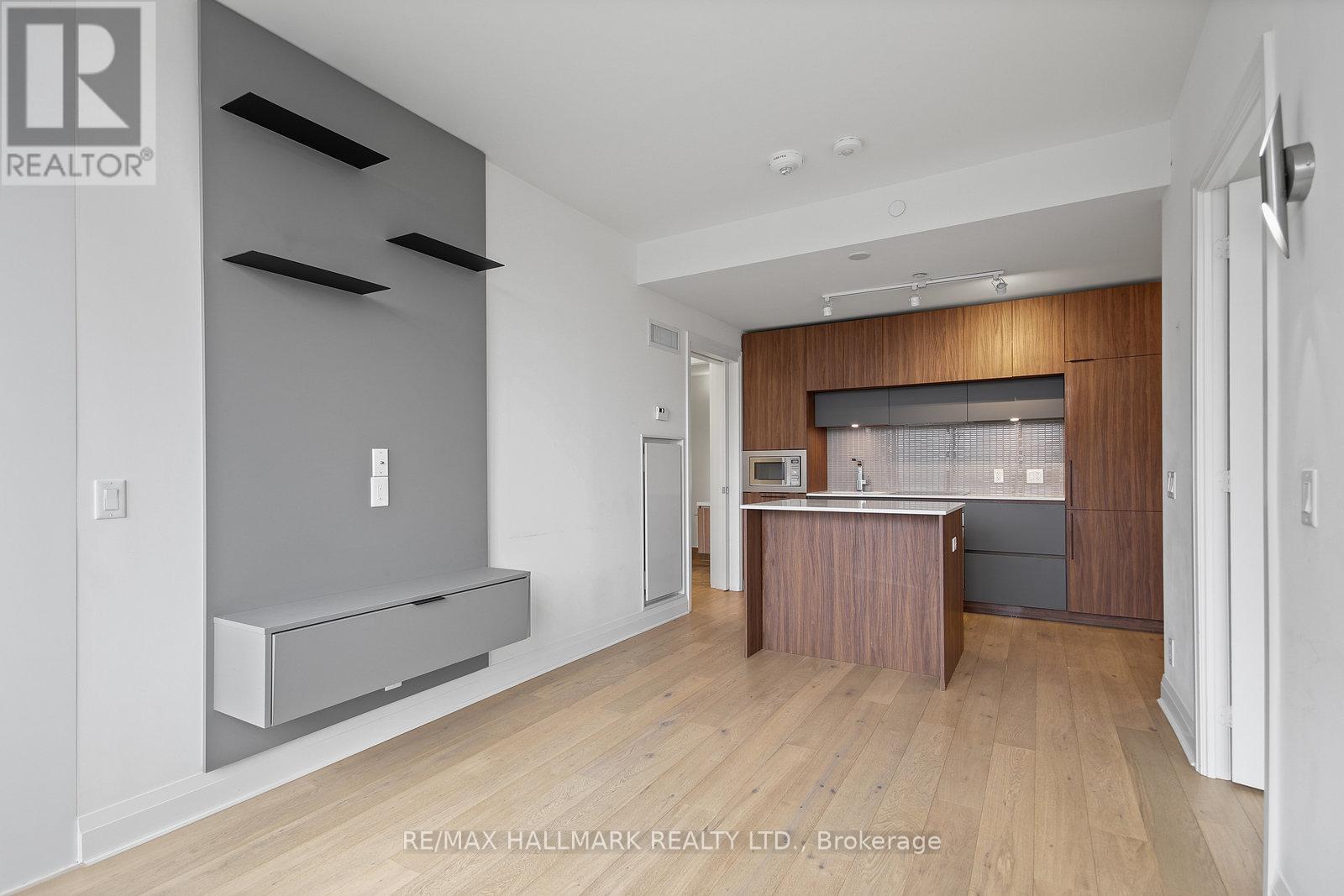 403 - 151 Avenue Road, Toronto, Ontario  M5R 2H7 - Photo 3 - C12200756