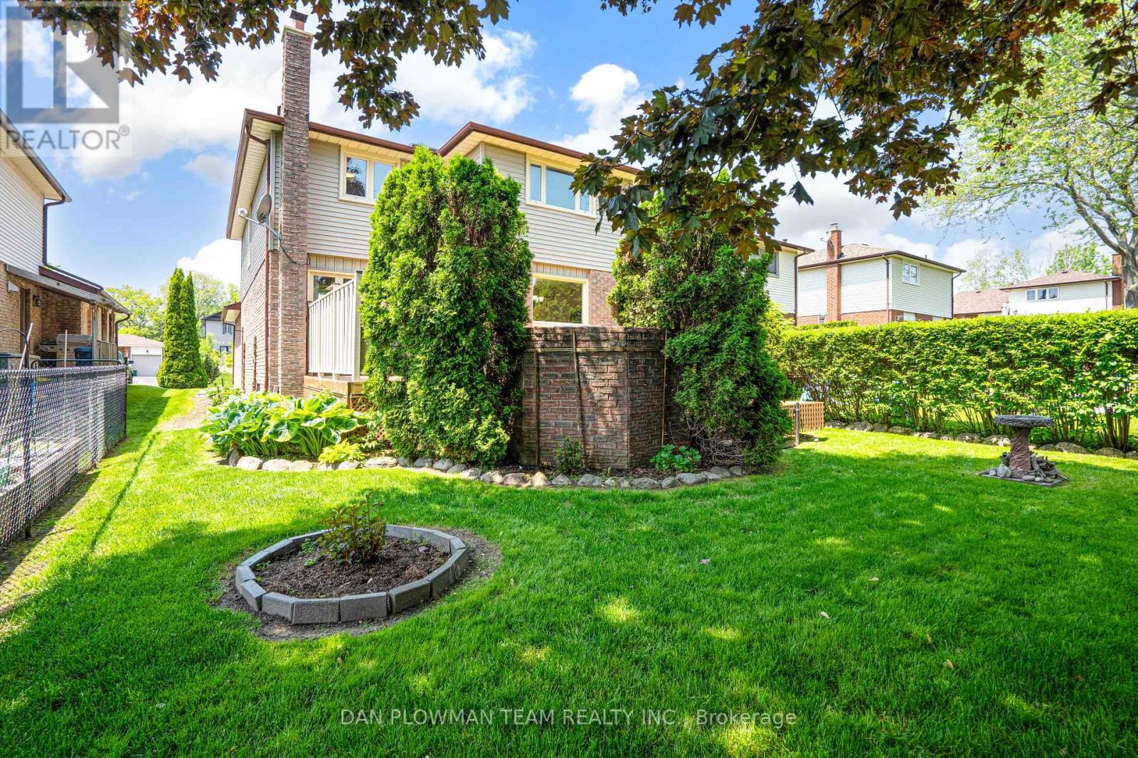 911 William Booth Crescent, Oshawa, Ontario  L1G 7N3 - Photo 40 - E12200692