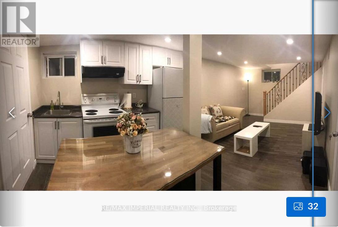 Bsmt - 118 Ruggles Avenue, Richmond Hill, Ontario  L4C 1Y2 - Photo 3 - N12118785