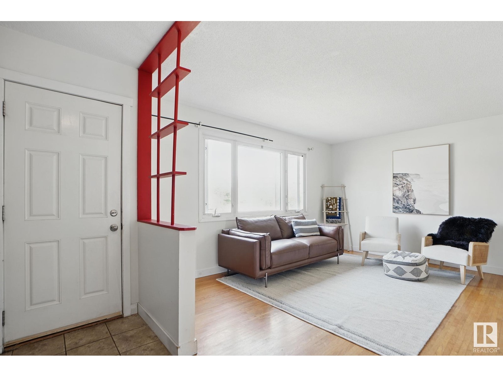 Property at 3519 109 ST NW image 2