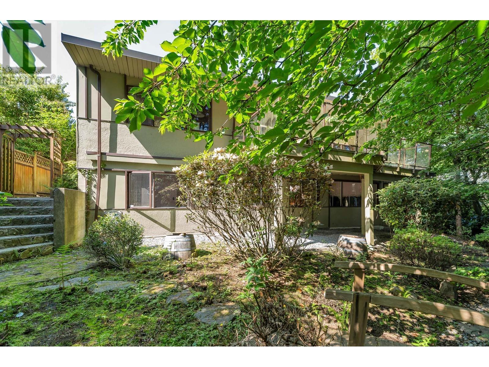 977 Belvedere Drive, North Vancouver, British Columbia  V7R 2C2 - Photo 34 - R3012068