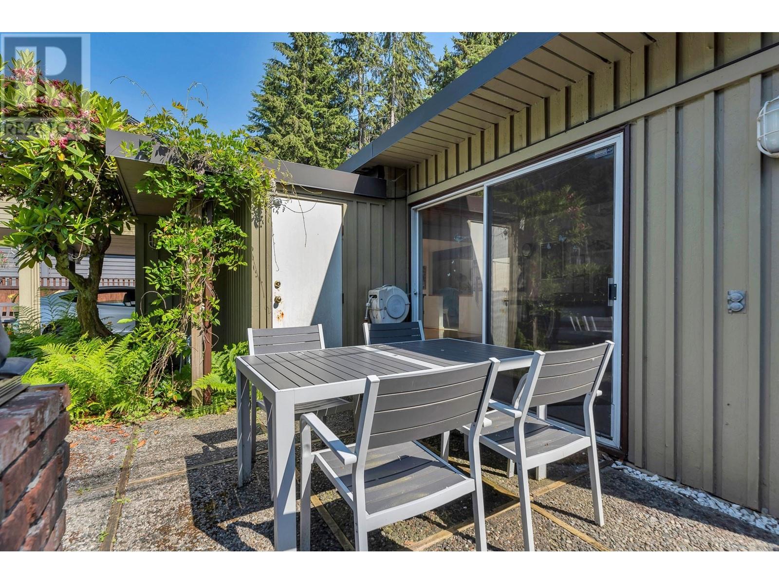 977 Belvedere Drive, North Vancouver, British Columbia  V7R 2C2 - Photo 31 - R3012068