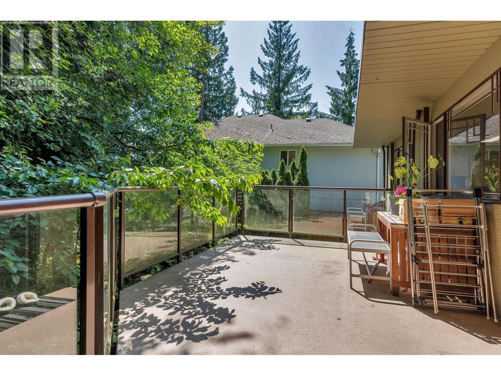 977 Belvedere Drive, North Vancouver, British Columbia  V7R 2C2 - Photo 26 - R3012068