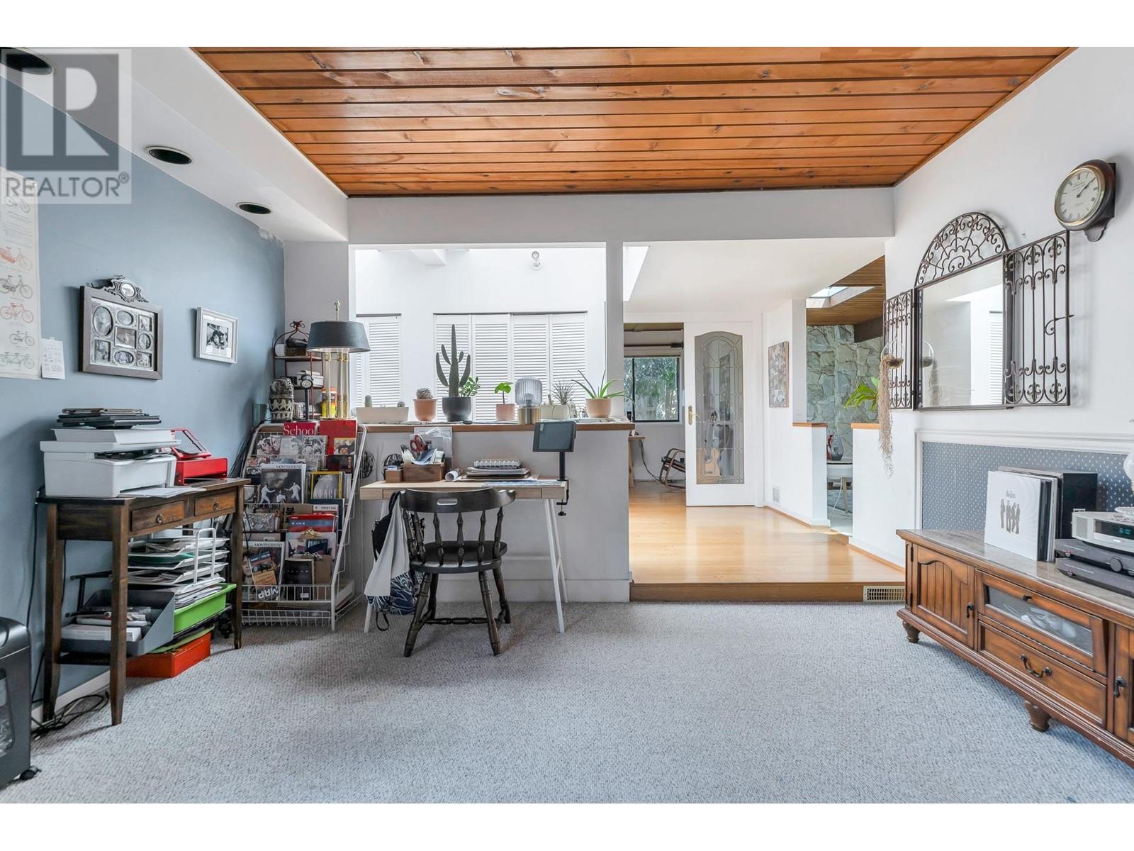 977 Belvedere Drive, North Vancouver, British Columbia  V7R 2C2 - Photo 6 - R3012068