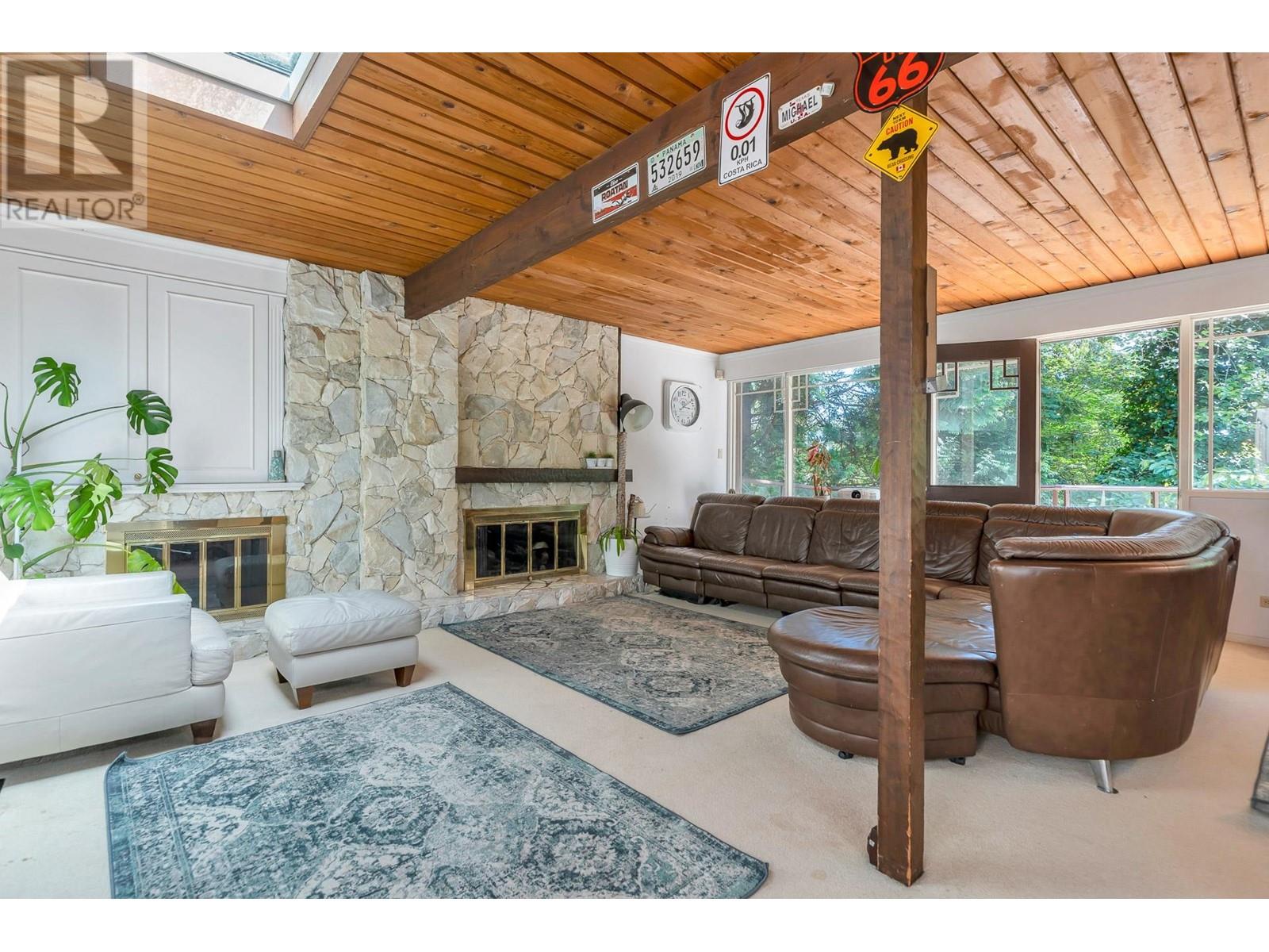 977 Belvedere Drive, North Vancouver, British Columbia  V7R 2C2 - Photo 7 - R3012068