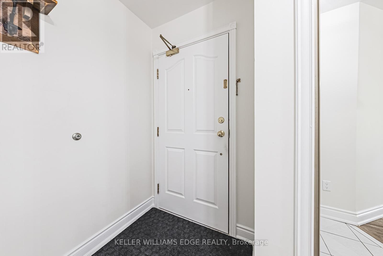 30 - 3050 Pinemeadow Drive, Burlington, Ontario  L7M 3X5 - Photo 4 - W12200929