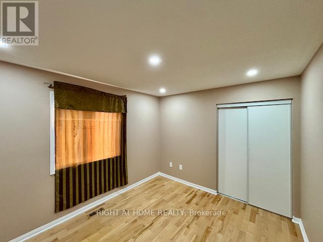 8 Donomore Drive, Brampton, Ontario  L7A 0S8 - Photo 9 - W12200935