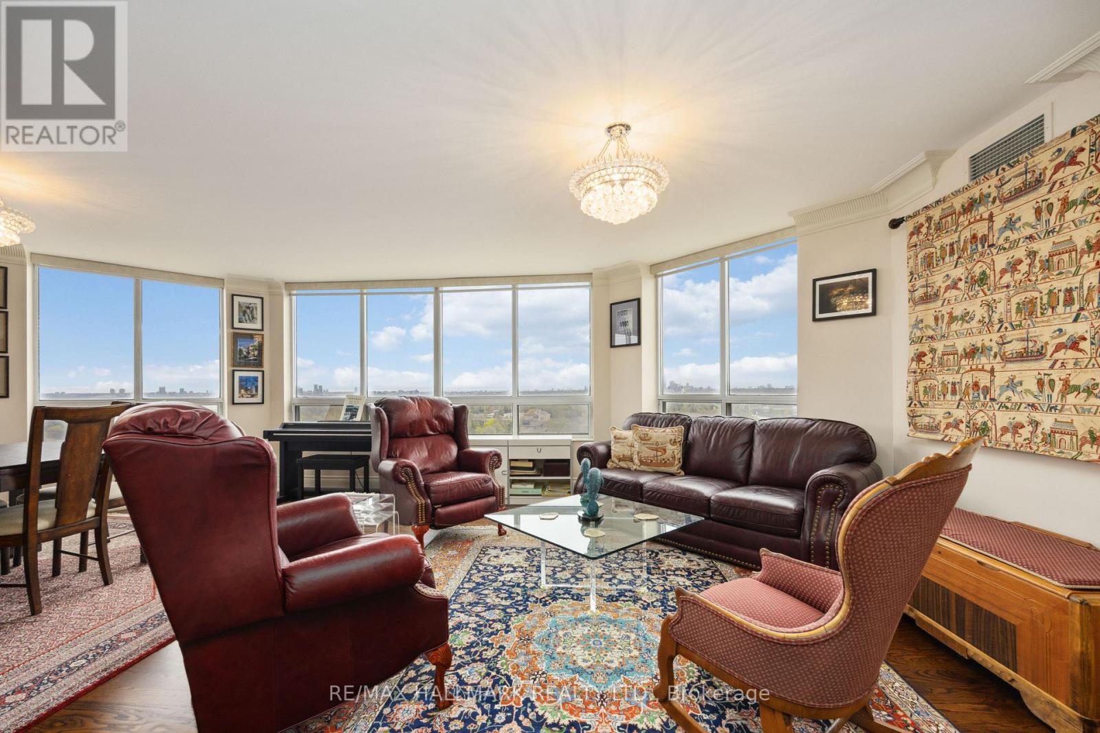 Property at 1821 - 80 HARRISON GARDEN BOULEVARD image 5