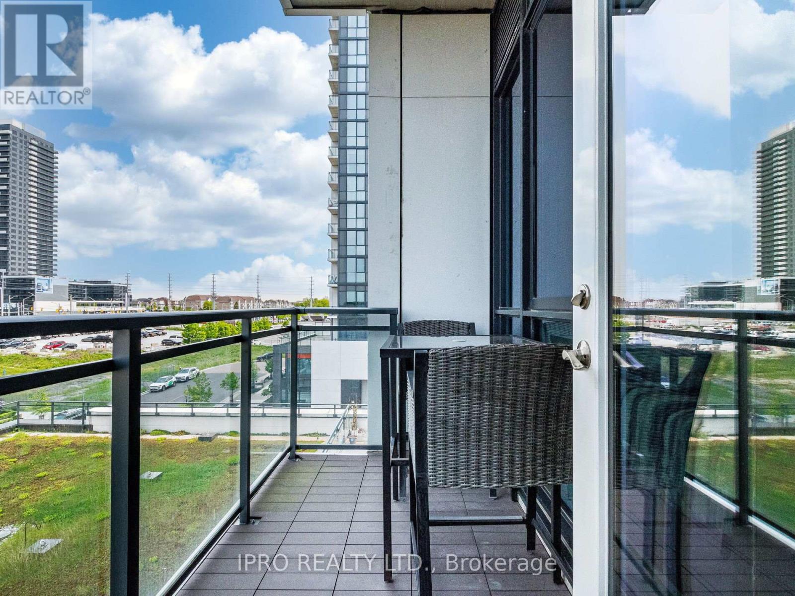 404 - 75 Eglinton Avenue W, Mississauga, Ontario  L5R 0E5 - Photo 22 - W12198318