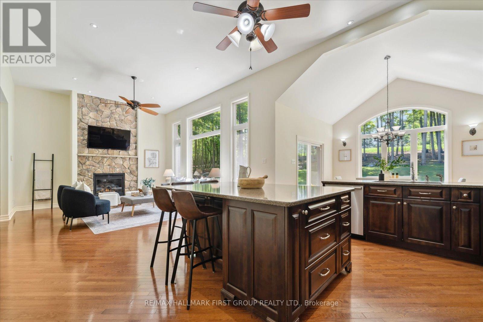Property at 2317 SHERBROOKE STREET W image 5