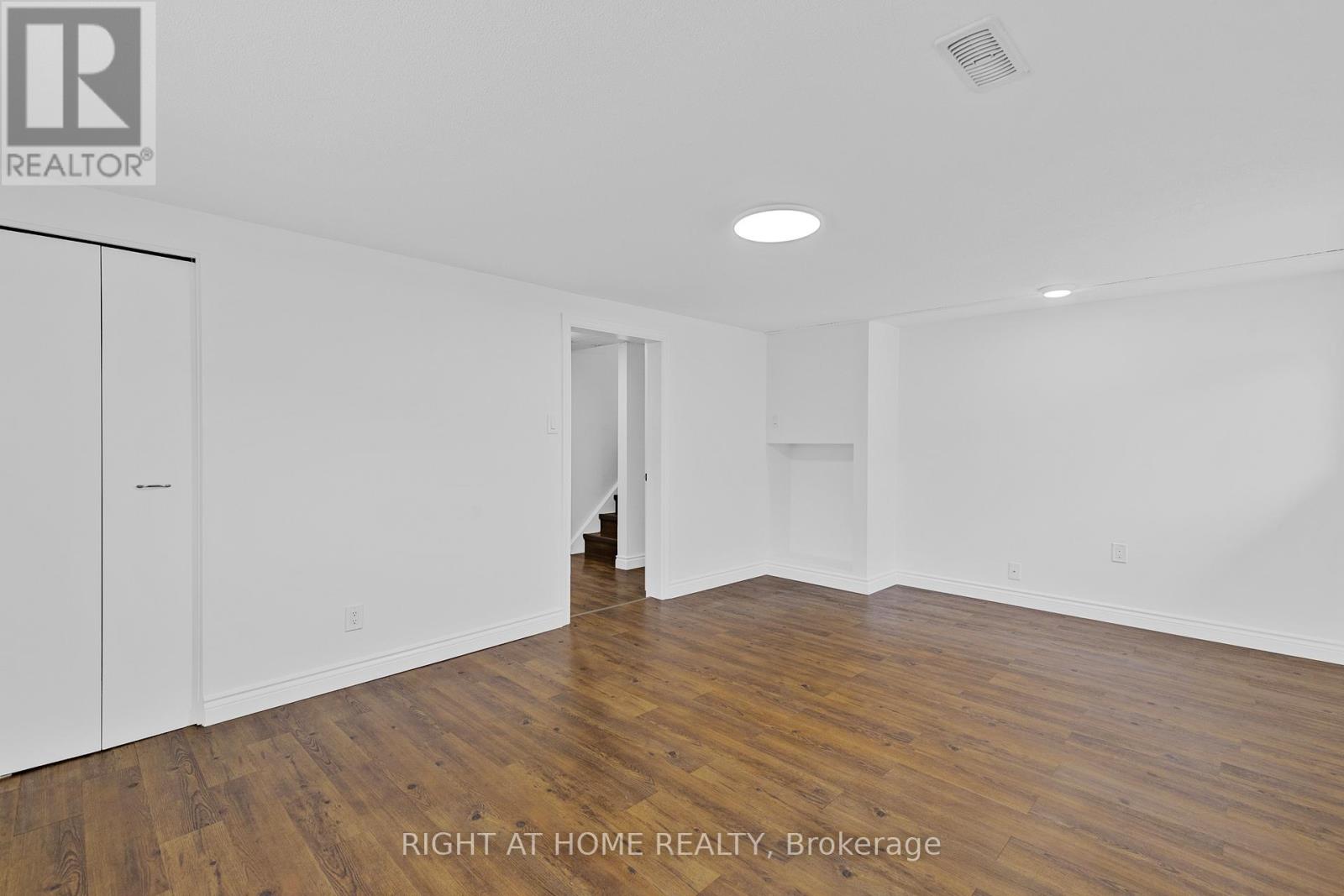 218 St Andrews Drive, Hamilton, Ontario  L8K 5K3 - Photo 24 - X12200937